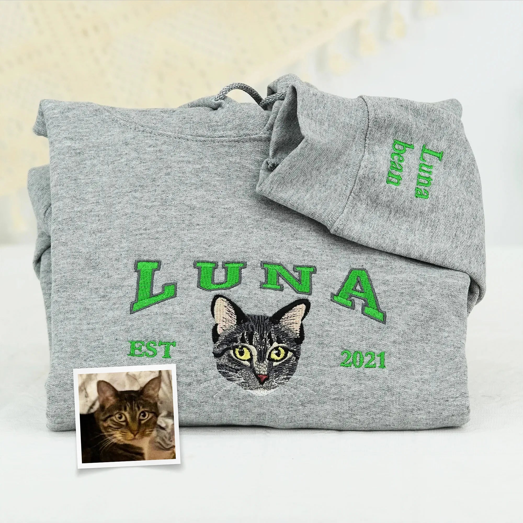 Personalized Pet Photo Hoodie - Custom Embroidered Sweatshirt for Dog and Cat Lovers